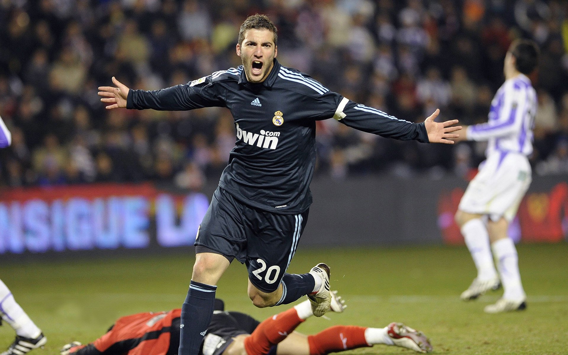 不莱梅豪取连胜，球队全力备战接下来的重要比赛，不莱梅青训